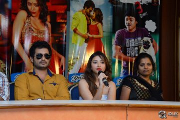 Intelligent Idiots Movie Press Meet